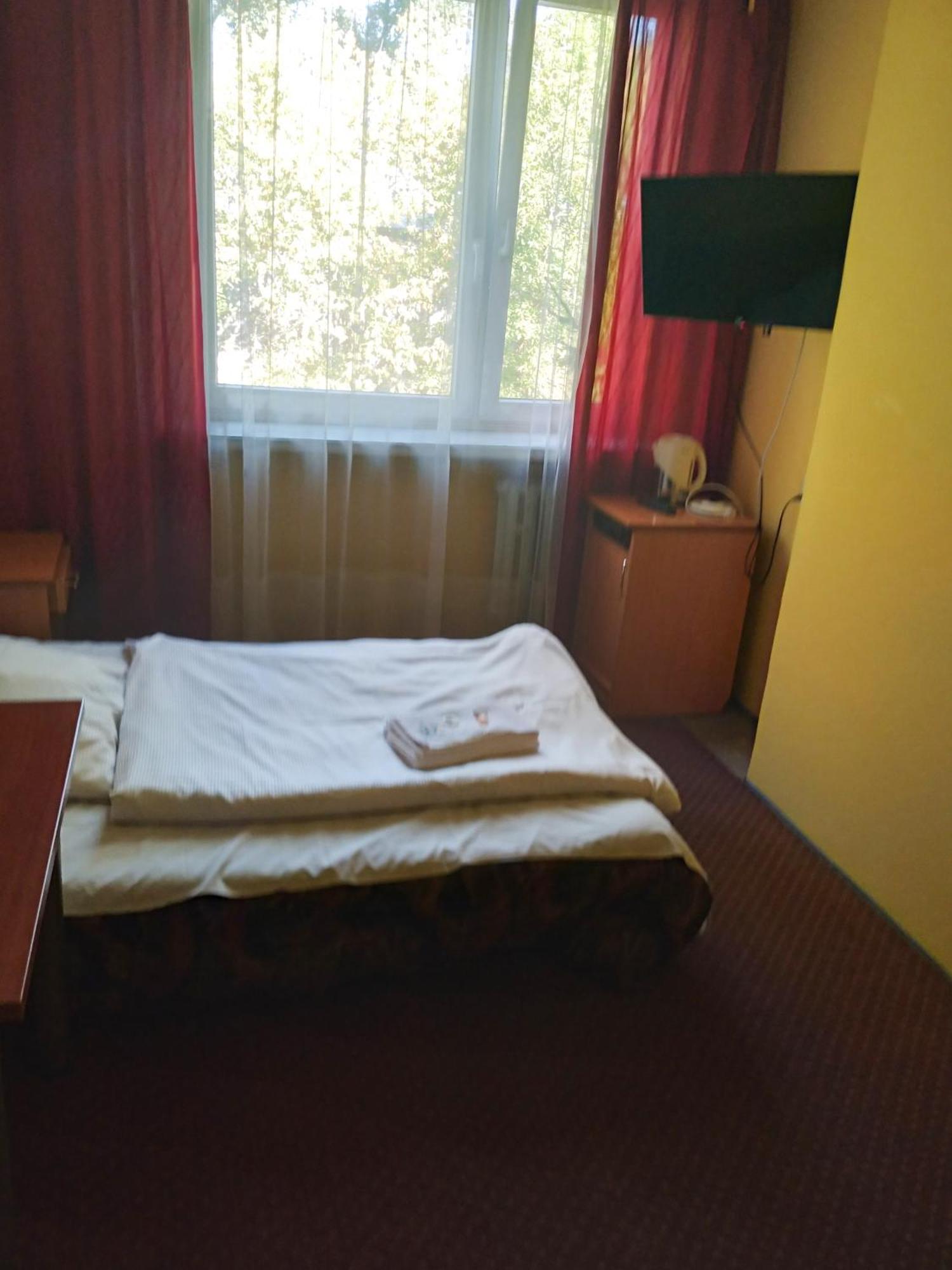 Cks Krakow Hotel Екстериор снимка